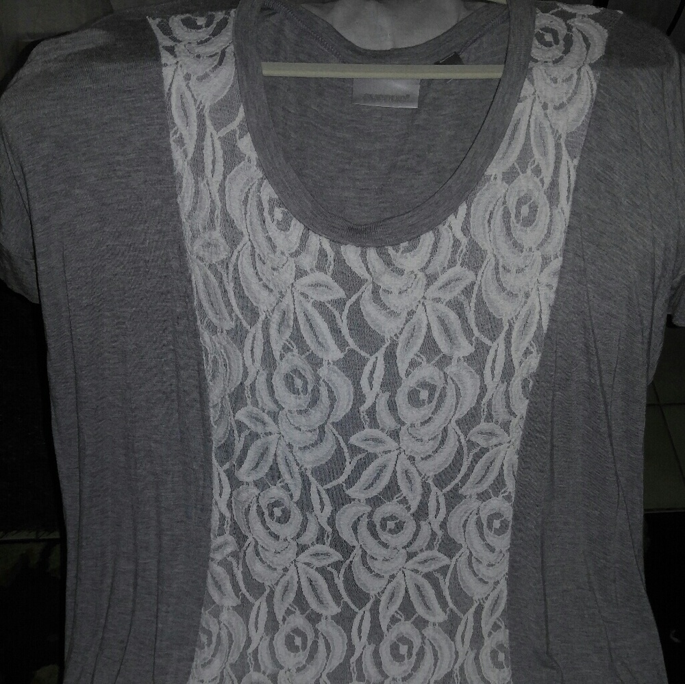 Avenue short sleeve tee size 26/28